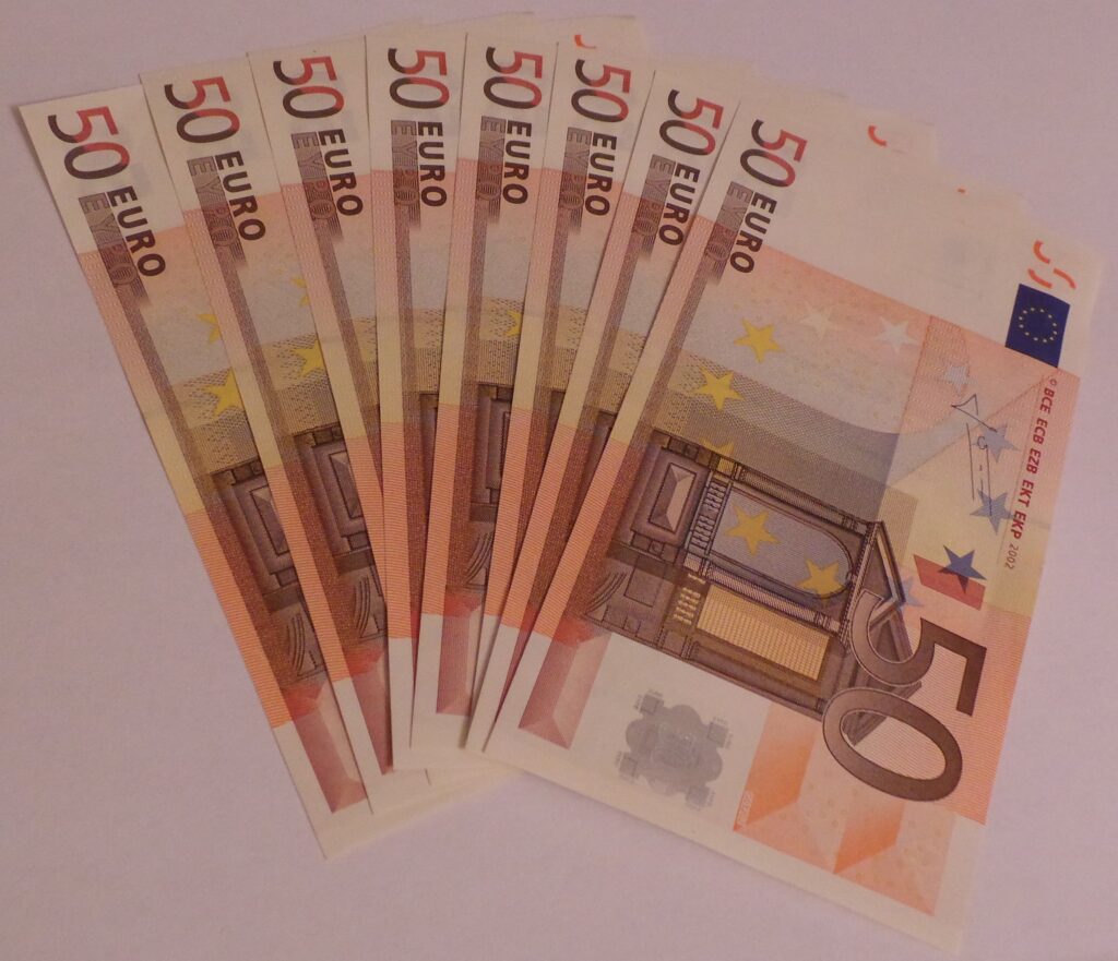 ¿Cómo reclamar los 400 euros del Estado?